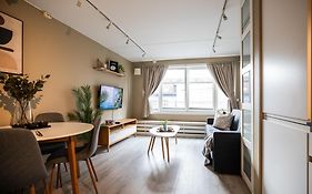 Ultracentral Duplex With Private Rooftop Terrace